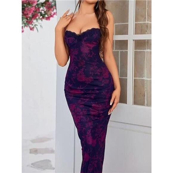 Lace Sweetheart Neck Bodycon Maxi Dress - Picture 3 of 6